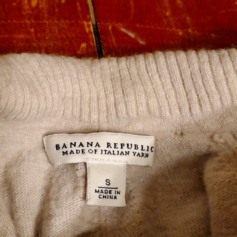 Small Sweater Bundle - Picture 6 of 9